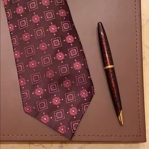 Isaia Napoli Italian men’s 7-fold 💯% silk tie